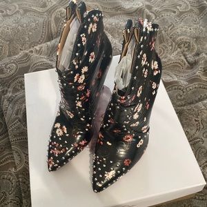 NIB still in the box - booties!